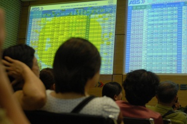 Đột biến giao dịch thỏa thuận, Index 2 sàn giảm điểm