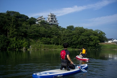 Trải nghiệm mới lạ với chuyến du ngoạn trên "sông khủyu tay" nổi tiếng