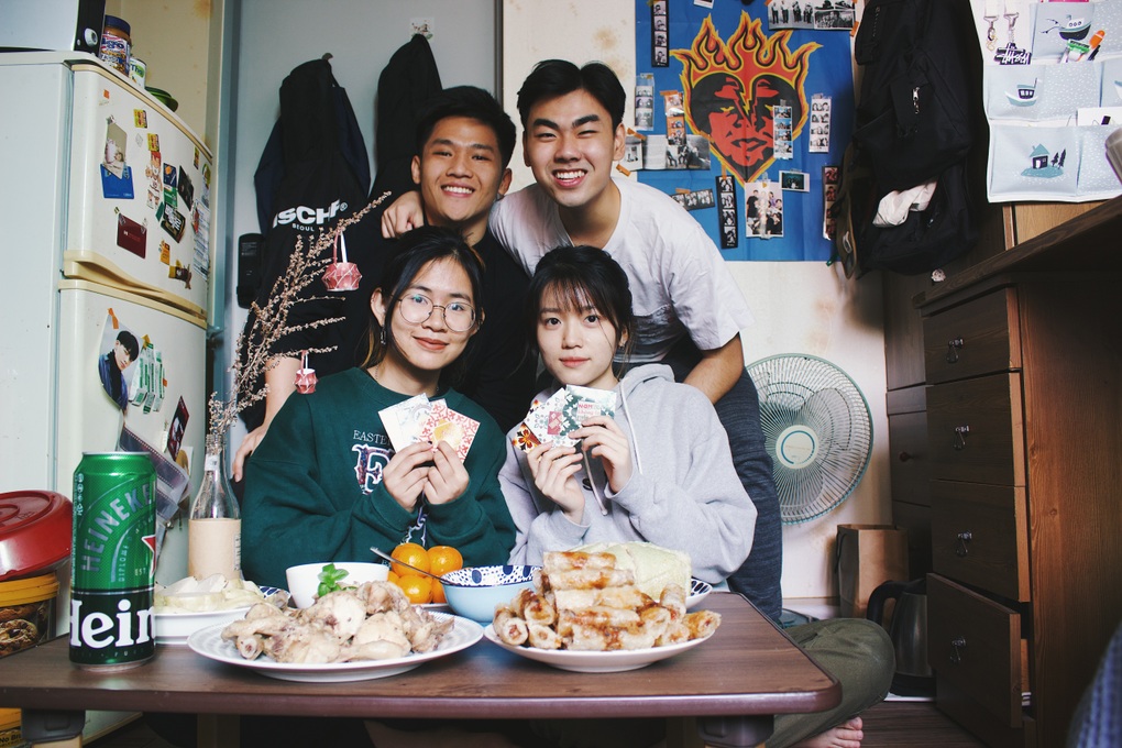 Du học sinh Việt và chuyện mâm cỗ Tết order ở nước ngoài - 3 Du học sinh Việt và chuyện mâm cỗ Tết order ở nước ngoài - 3