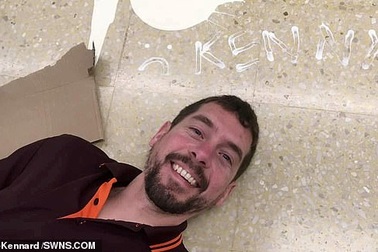 Du khách không thể đi nước ngoài vì sở hữu tên gọi … thô tục