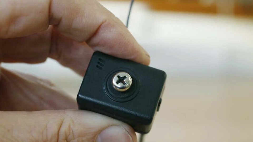 Sốc với những kiểu ngụy trang camera trong nhà nghỉ, khách sạn để quay lén - 8 Sốc với những kiểu ngụy trang camera trong nhà nghỉ, khách sạn để quay lén - 8