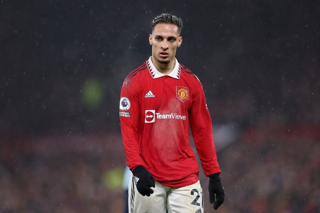 Phớt lờ mọi hoài nghi, HLV Ten Hag vẫn bênh vực Antony - 1