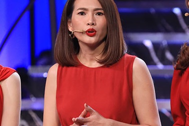 Sau đổ vỡ hôn nhân, siêu mẫu xinh đẹp Anh Thư thích yêu trai trẻ