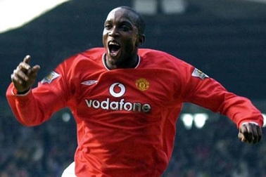 “Sao đen MU” Dwight Yorke tuyên bố giải nghệ