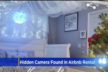 Cặp đôi phát hiện camera quay lén giường ngủ tại  nhà trọ