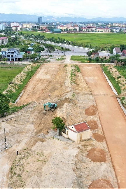 Dự án đường gần 1.500 tỷ đồng gặp khó khi đi qua 2 nhà thờ họ