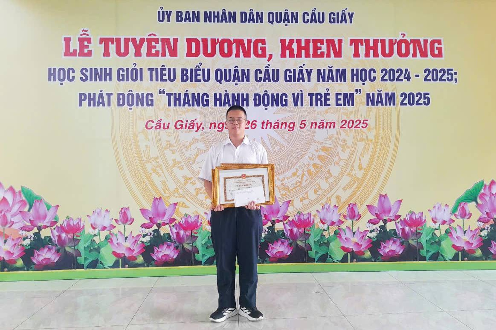 El secreto del estudiante que obtuvo 10 puntos en matemáticas especializadas para ingresar a la Facultad de Ciencias Naturales - 3 Bí mật về nam sinh đạt 10 điểm toán chuyên vào trường Khoa học tự nhiên - 3