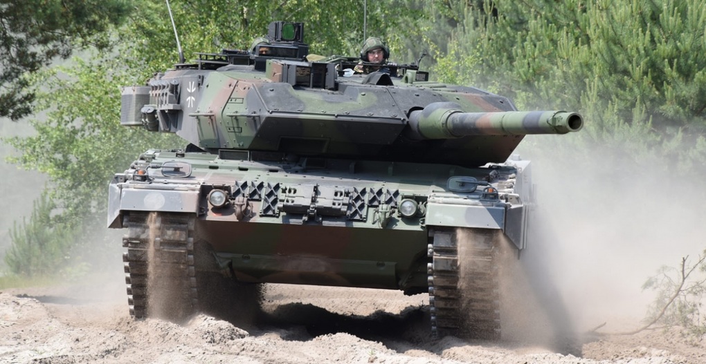 Đức đứng trước sức ép chuyển xe tăng hạng nặng cho Ukraine - 1 Đức đứng trước sức ép chuyển xe tăng hạng nặng cho Ukraine - 1