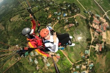 Trải nghiệm "lượn bầu trời", ngắm sông Đà, núi non hùng vĩ ngay gần Hà Nội