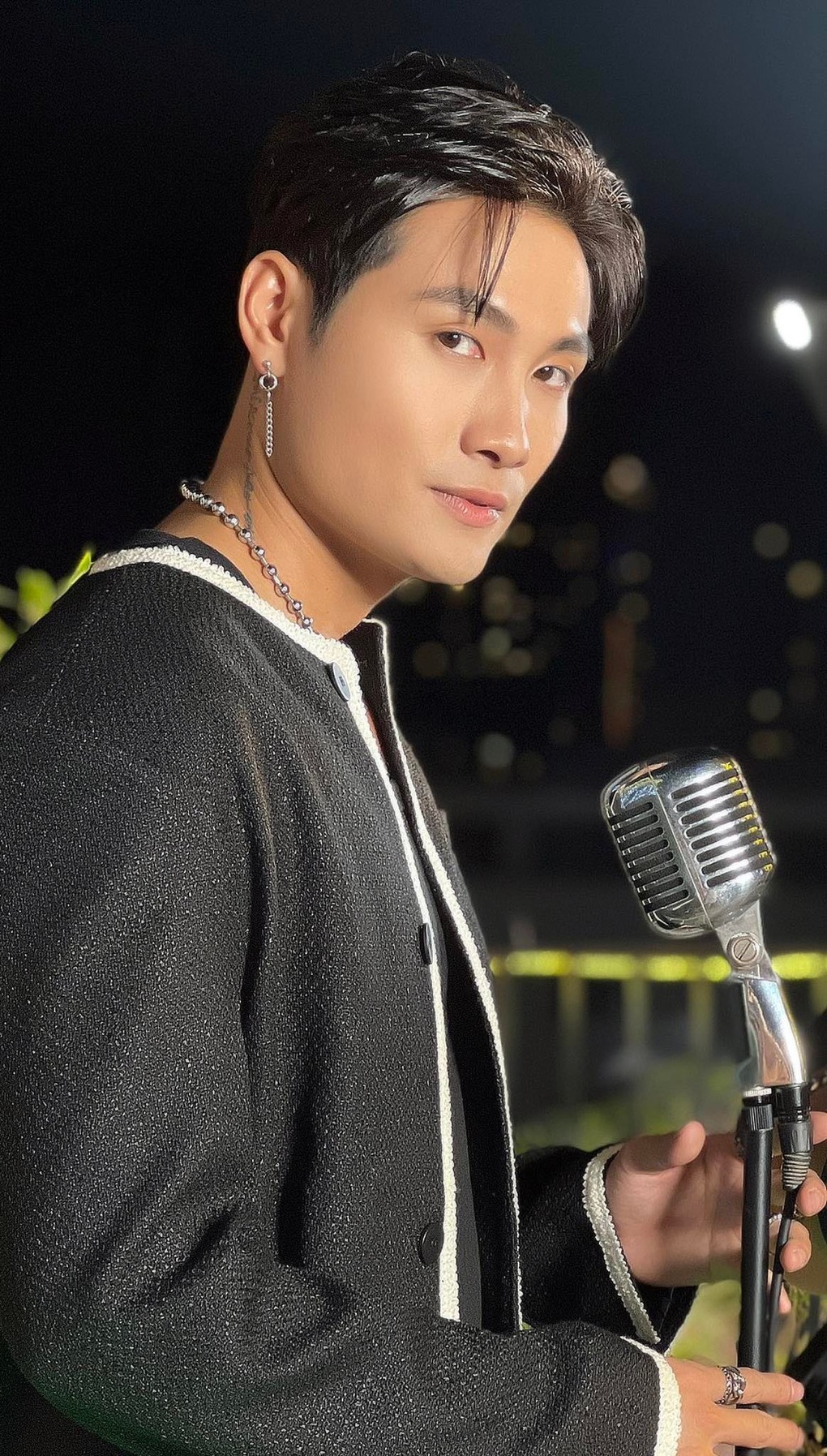 Khả Quân kết hợp với Rapper Decaffeine ra mắt MV - 1 Khả Quân kết hợp với Rapper Decaffeine ra mắt MV - 1