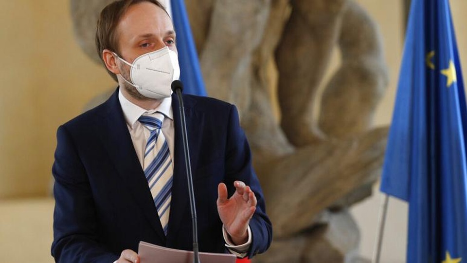 Séc trục xuất 63 nhà ngoại giao Nga ngay sau tối hậu thư - 1 Séc trục xuất 63 nhà ngoại giao Nga ngay sau tối hậu thư - 1