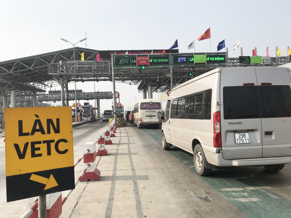 Bộ Giao thông phải báo cáo Thủ tướng về việc thu phí không dừng - 1 Bộ Giao thông phải báo cáo Thủ tướng về việc thu phí không dừng - 1