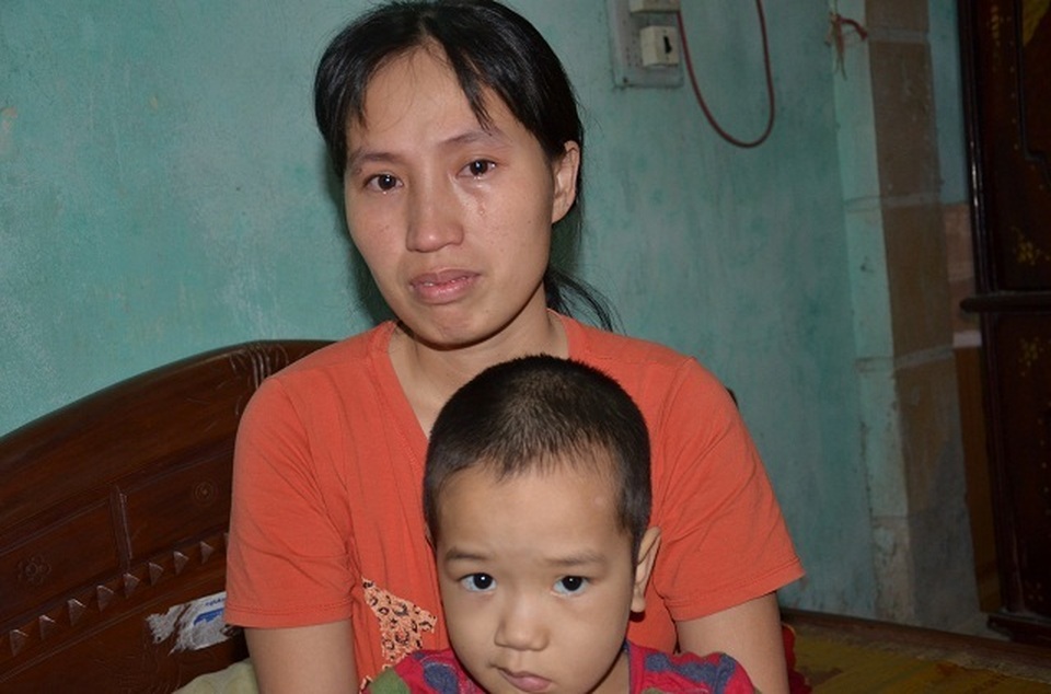 Cậu bé có tuổi thơ gắn liền với bệnh viện được bạn đọc giành lại mạng sống - 2 Cậu bé có tuổi thơ gắn liền với bệnh viện được bạn đọc giành lại mạng sống - 2