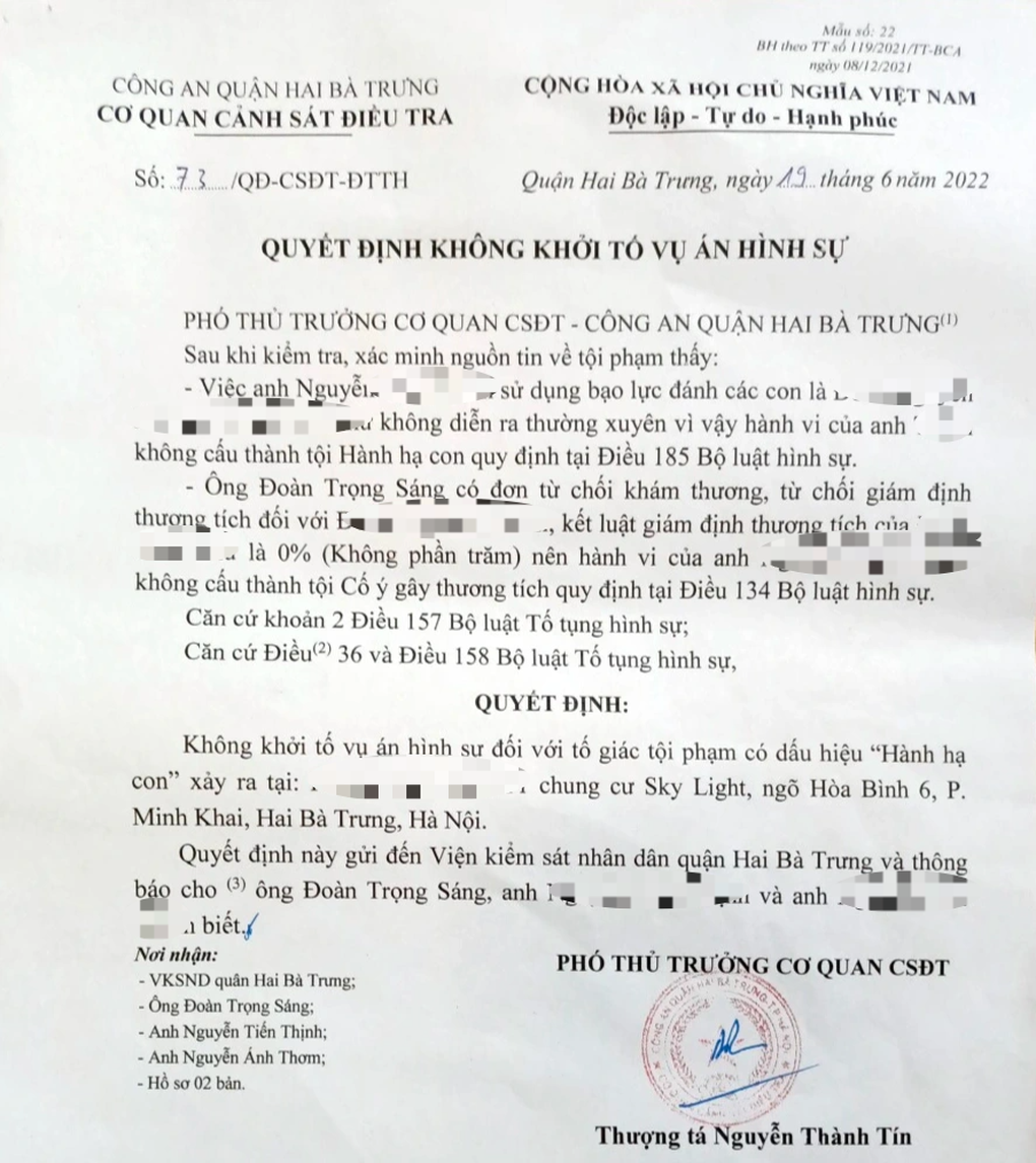 Công an thụ lý đơn khiếu nại của ông bà nội 2 cháu bé nghi bị bạo hành - 1 Công an thụ lý đơn khiếu nại của ông bà nội 2 cháu bé nghi bị bạo hành - 1