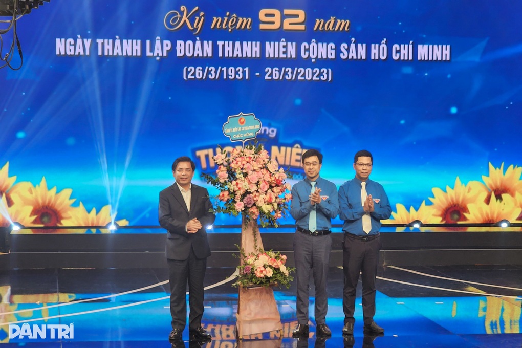 Bí thư Đảng ủy Khối các cơ quan Trung ương đối thoại với thanh niên - 1