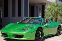 Mất bao nhiêu tiền để đổi màu sơn siêu xe Ferrari chính hãng?