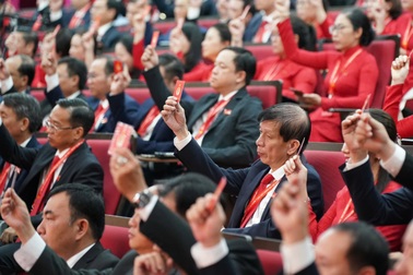 Công bố 109 Ủy viên Ban Chấp hành Đảng bộ TPHCM nhiệm kỳ mới