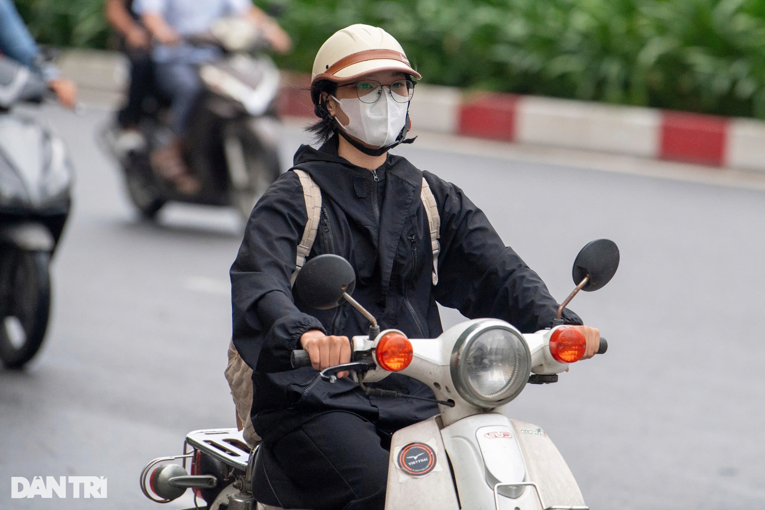 Bắc Bộ ngày nắng, Hà Nội đêm và sáng sớm trời lạnh - 1 Bắc Bộ ngày nắng, Hà Nội đêm và sáng sớm trời lạnh - 1