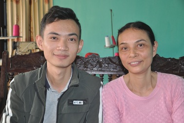 Cảm động về người mẹ sẵn sàng hy sinh cho con trai được sống