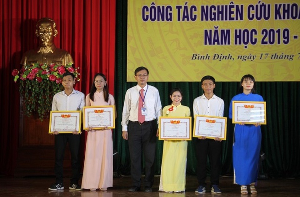 Thiết bị cảnh báo lũ của chàng sinh viên Trường ĐH Quy Nhơn - 2 Thiết bị cảnh báo lũ của chàng sinh viên Trường ĐH Quy Nhơn - 2