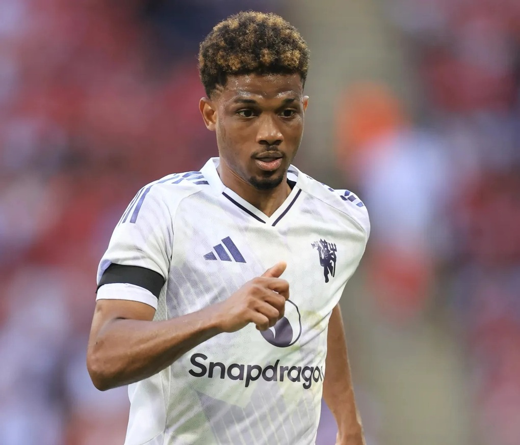Amad Diallo revela el modesto objetivo del Man Utd en la Premier League - 1 Amad Diallo tiết lộ mục tiêu khiêm tốn của Man Utd ở Premier League - 1