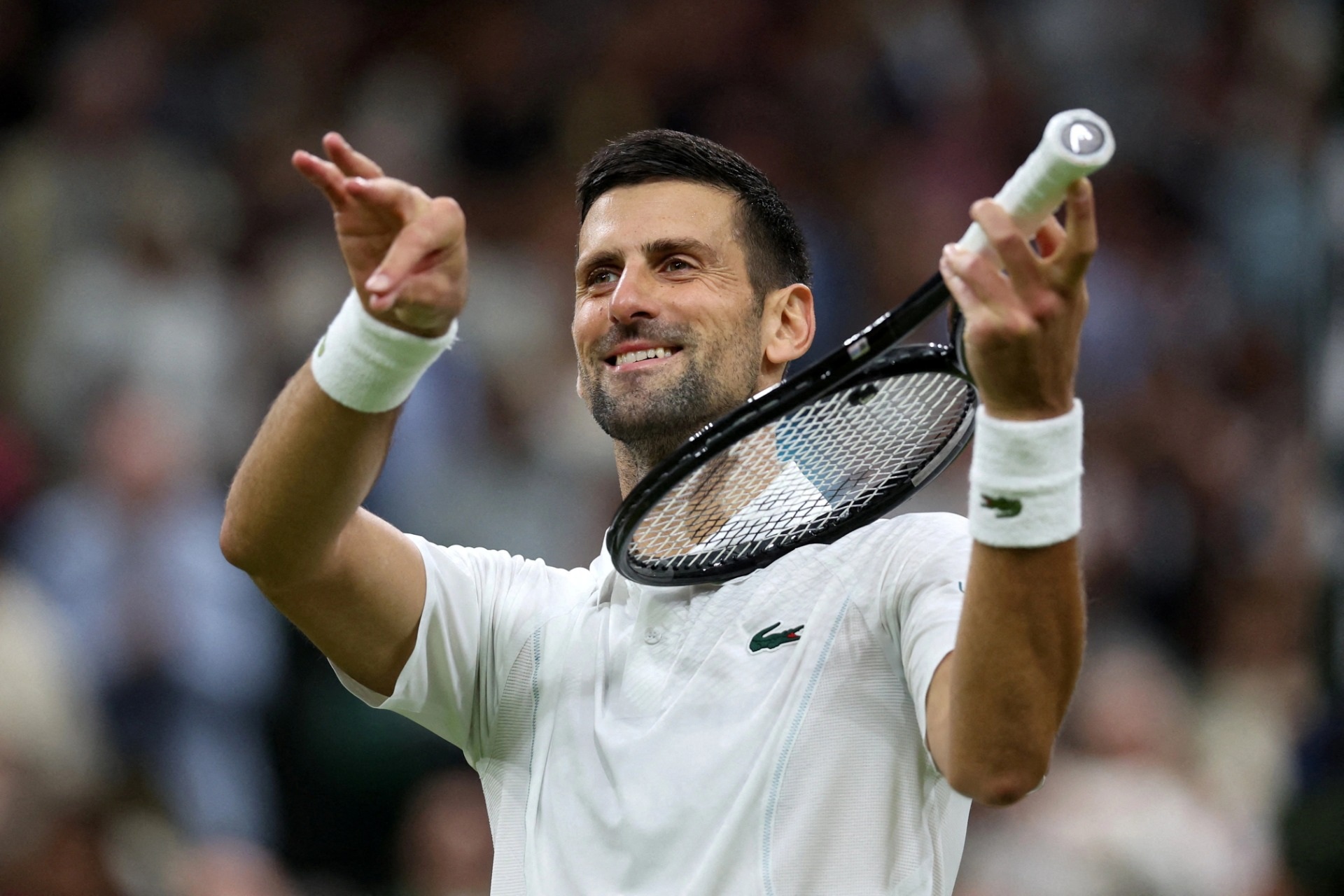 Djokovic bergelut dalam perjalanannya untuk memenangi Grand Slam ke-25nya - 1 Djokovic khó khăn trong hành trình giành Grand Slam thứ 25 - 1