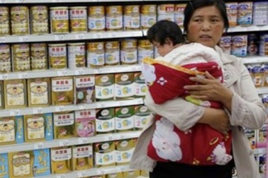 Quyết cấm tiếp thị sữa cho trẻ dưới 6 tháng tuổi