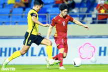 HLV Troussier gọi lại Công Phượng và vấn đề hàng công ở tuyển Việt Nam