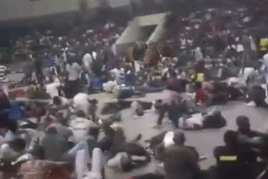 Giẫm đạp tại lễ tuyển quân ở Congo, 37 người chết