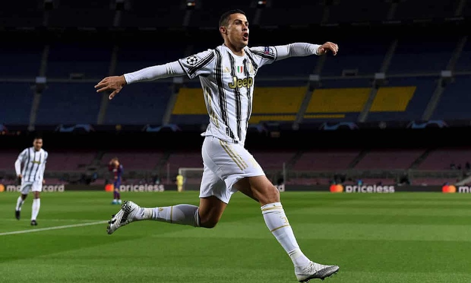Tỏa sáng rực rỡ, C.Ronaldo nói điều bất ngờ về Messi - 1 Tỏa sáng rực rỡ, C.Ronaldo nói điều bất ngờ về Messi - 1