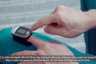 Hướng dẫn F0 cách đo huyết áp, độ bão hòa oxy tại nhà chính xác
