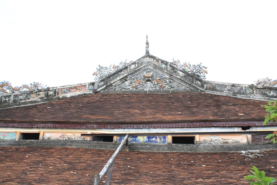 Ngắm ngôi điện đặt ngai vàng vua Nguyễn trước khi trùng tu - 7 Ngắm ngôi điện đặt ngai vàng vua Nguyễn trước khi trùng tu - 7