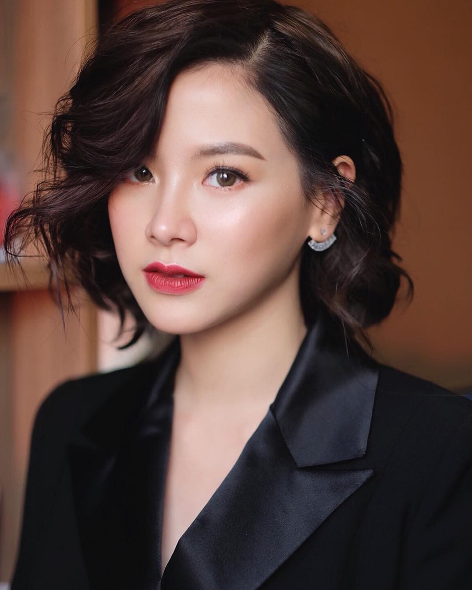 Mê mẩn vẻ ngoài diễm lệ của minh tinh đẹp nhất xứ Chùa Vàng - 10 Mê mẩn vẻ ngoài diễm lệ của minh tinh đẹp nhất xứ Chùa Vàng - 10