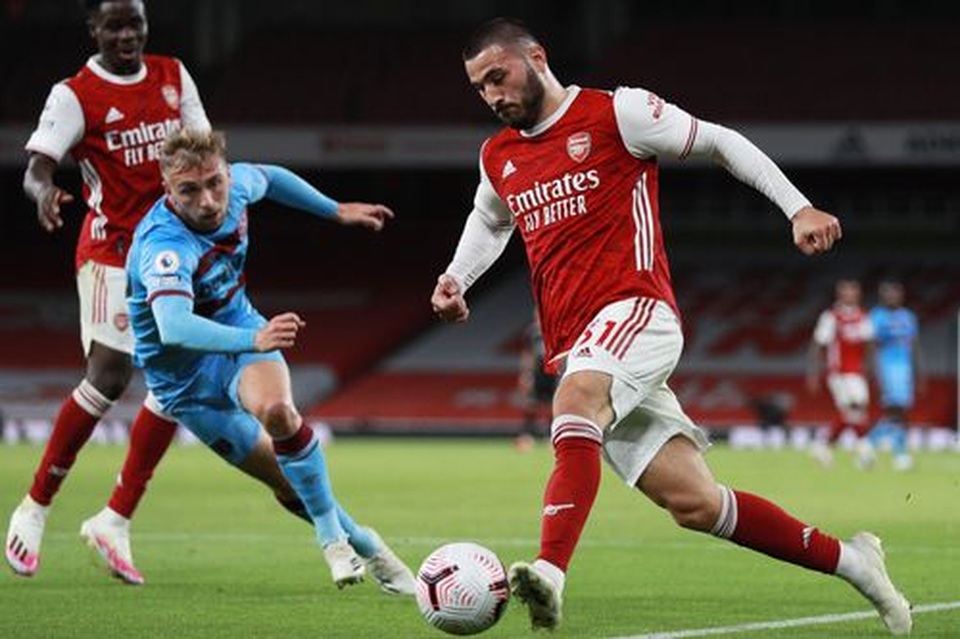 Arsenal vượt qua West Ham nhờ bàn thắng muộn - 3 Arsenal vượt qua West Ham nhờ bàn thắng muộn - 3