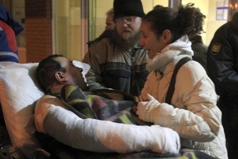 “Nghi phạm đánh bom mang chiếc va ly bốc cháy”