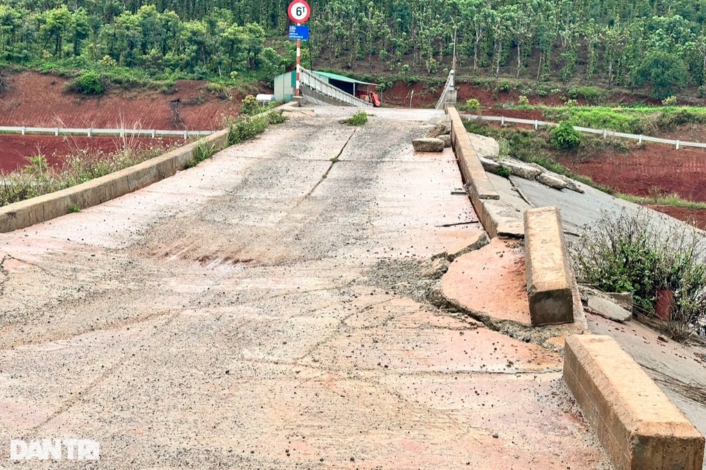 Xử lý trách nhiệm liên quan sự cố sạt trượt hồ thủy lợi ở Đắk Nông - 2 Xử lý trách nhiệm liên quan sự cố sạt trượt hồ thủy lợi ở Đắk Nông - 2