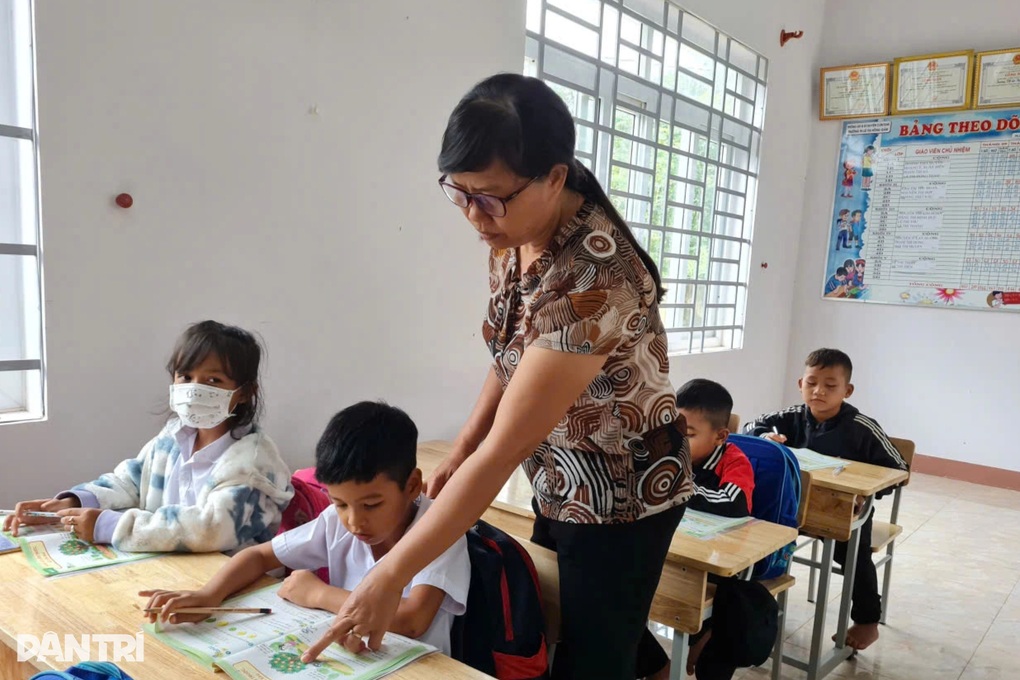 Đắk Lắk cho học sinh nhiều địa phương nghỉ học 3 ngày tránh bão Kalmaegi - 1 Đắk Lắk cho học sinh nhiều địa phương nghỉ học 3 ngày tránh bão Kalmaegi - 1