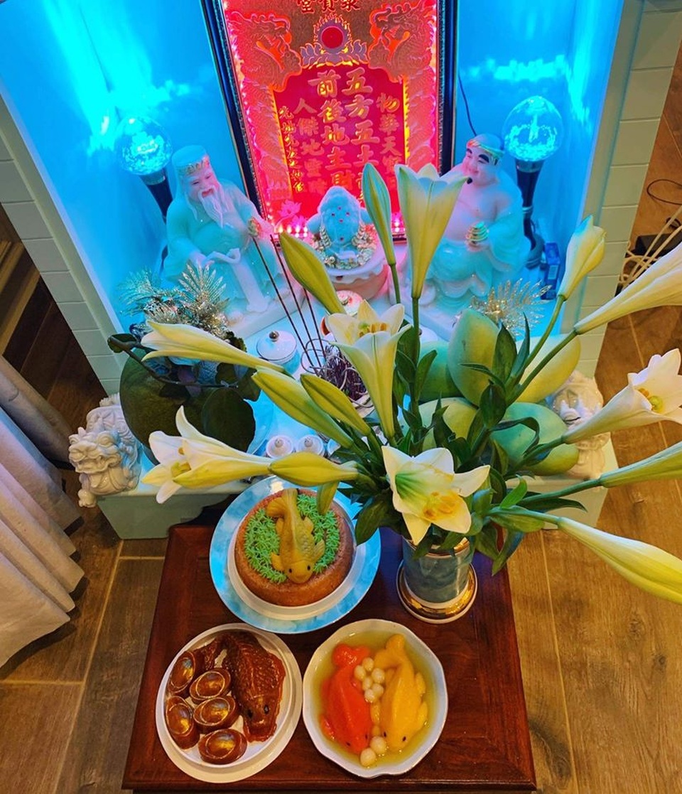Chị em nội trợ “săn” cá chép “giả” cúng ông Công ông Táo - 5 Chị em nội trợ “săn” cá chép “giả” cúng ông Công ông Táo - 5