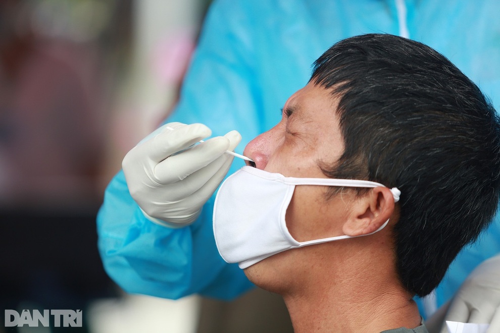Giá test nhanh Covid-19 ở TPHCM: Nơi 800.000 đồng/lần, chỗ thu 60.000 đồng - 7 Giá test nhanh Covid-19 ở TPHCM: Nơi 800.000 đồng/lần, chỗ thu 60.000 đồng - 7