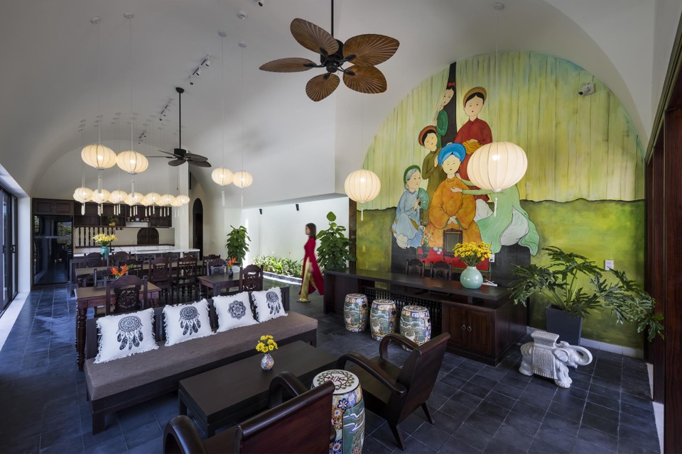 Phố cổ Hội An thu nhỏ trong căn biệt thự đẹp bên sông thơ mộng - 4