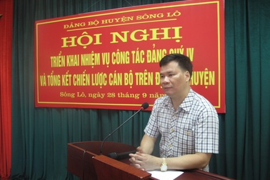 Kỷ luật cảnh cáo Bí thư và Chủ tịch huyện