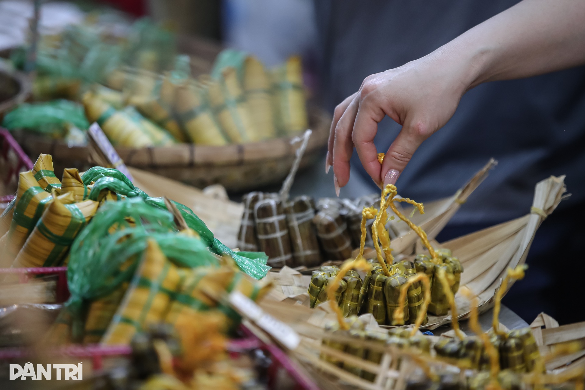 Người dân TPHCM chen chật kín tại không gian ẩm thực Lễ hội Sông nước - 6