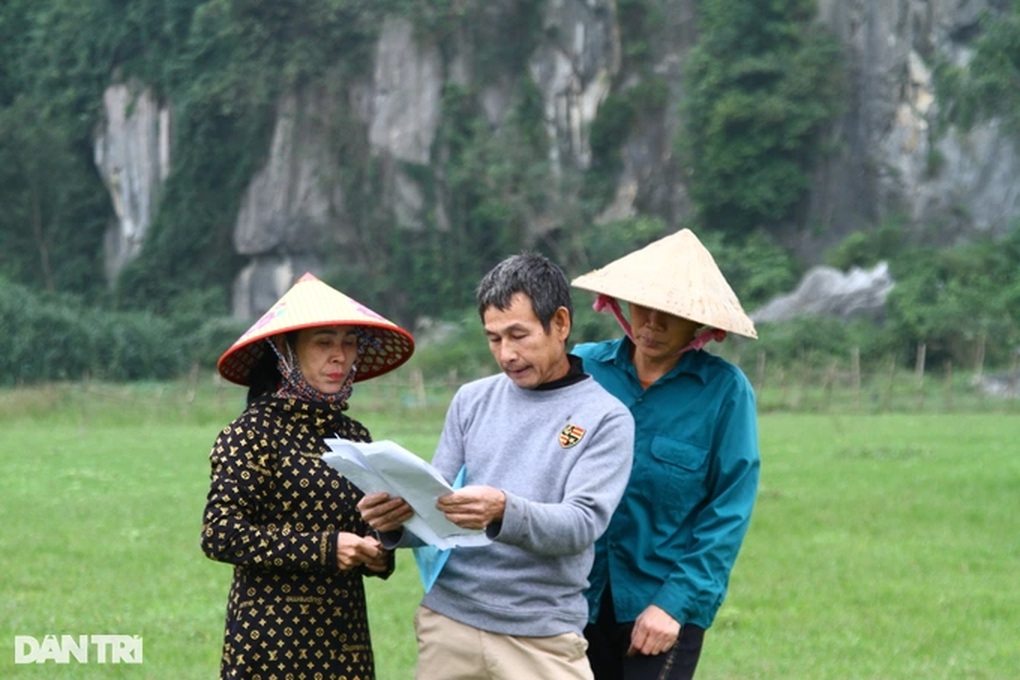 Hàng chục hộ dân 2 thập kỷ mỏi mòn chờ tiền đền bù đất - 3 Hàng chục hộ dân 2 thập kỷ mỏi mòn chờ tiền đền bù đất - 3