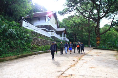 Một thời ký ức biệt thự cổ Pháp và lối sống thượng lưu tại Bạch Mã