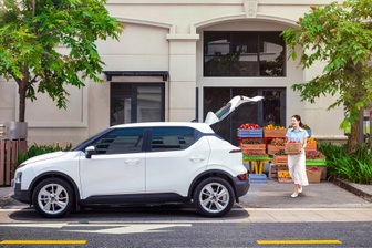 Lý do VF 5 chinh phục người dùng trẻ: Trang bị tốt, phù hợp cả phố lẫn đường trường