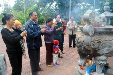 Nước mắt người Điện Biên