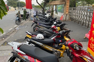 Khởi tố 4 bị can "đi bão" rạng sáng mùng 1 Tết