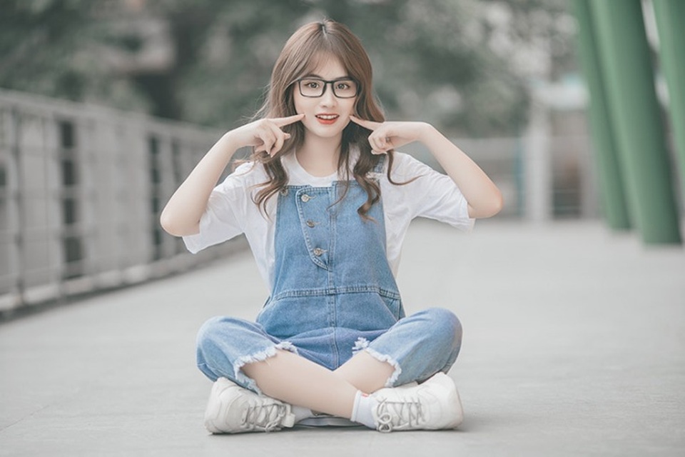 Nét xinh xắn không thể không yêu của “thiên thần đeo kính cận” - 11 Nét xinh xắn không thể không yêu của “thiên thần đeo kính cận” - 11