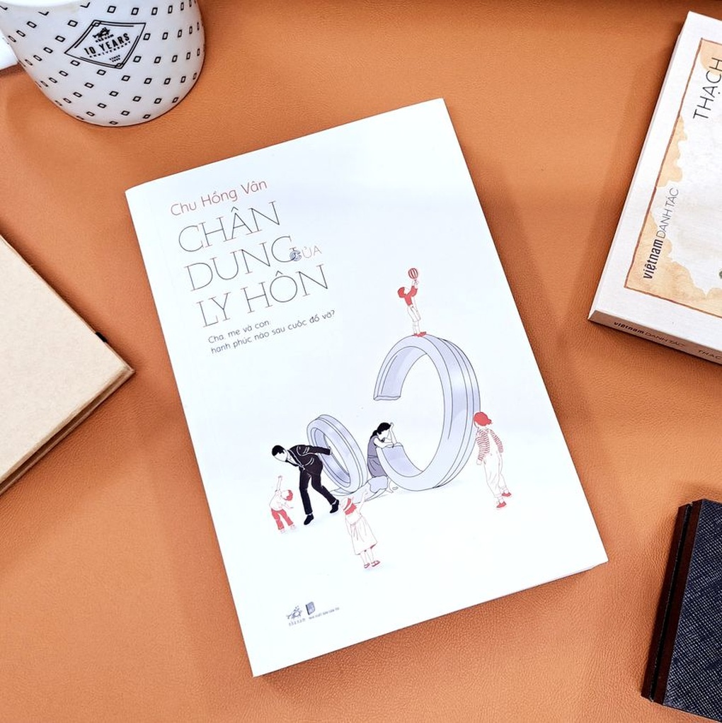 Ra mắt cuốn sách Chân dung của ly hôn của tác giả Chu Hồng Vân - 1 Ra mắt cuốn sách Chân dung của ly hôn của tác giả Chu Hồng Vân - 1