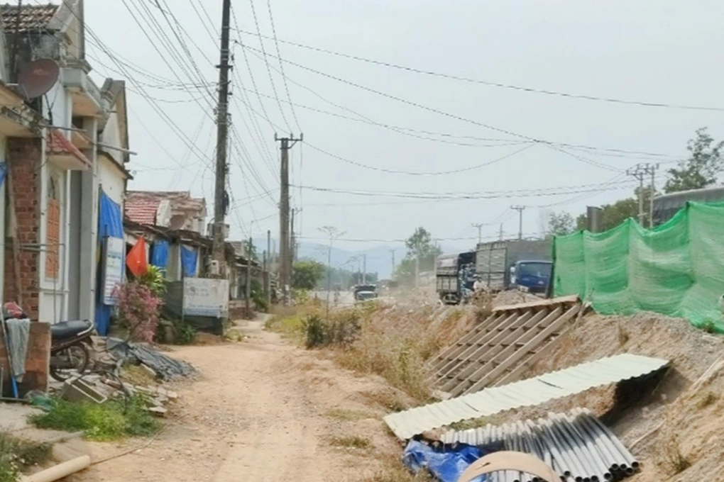 Quốc lộ thi công ì ạch, lãnh đạo Bình Định ra tối hậu thư - 1 Quốc lộ thi công ì ạch, lãnh đạo Bình Định ra tối hậu thư - 1